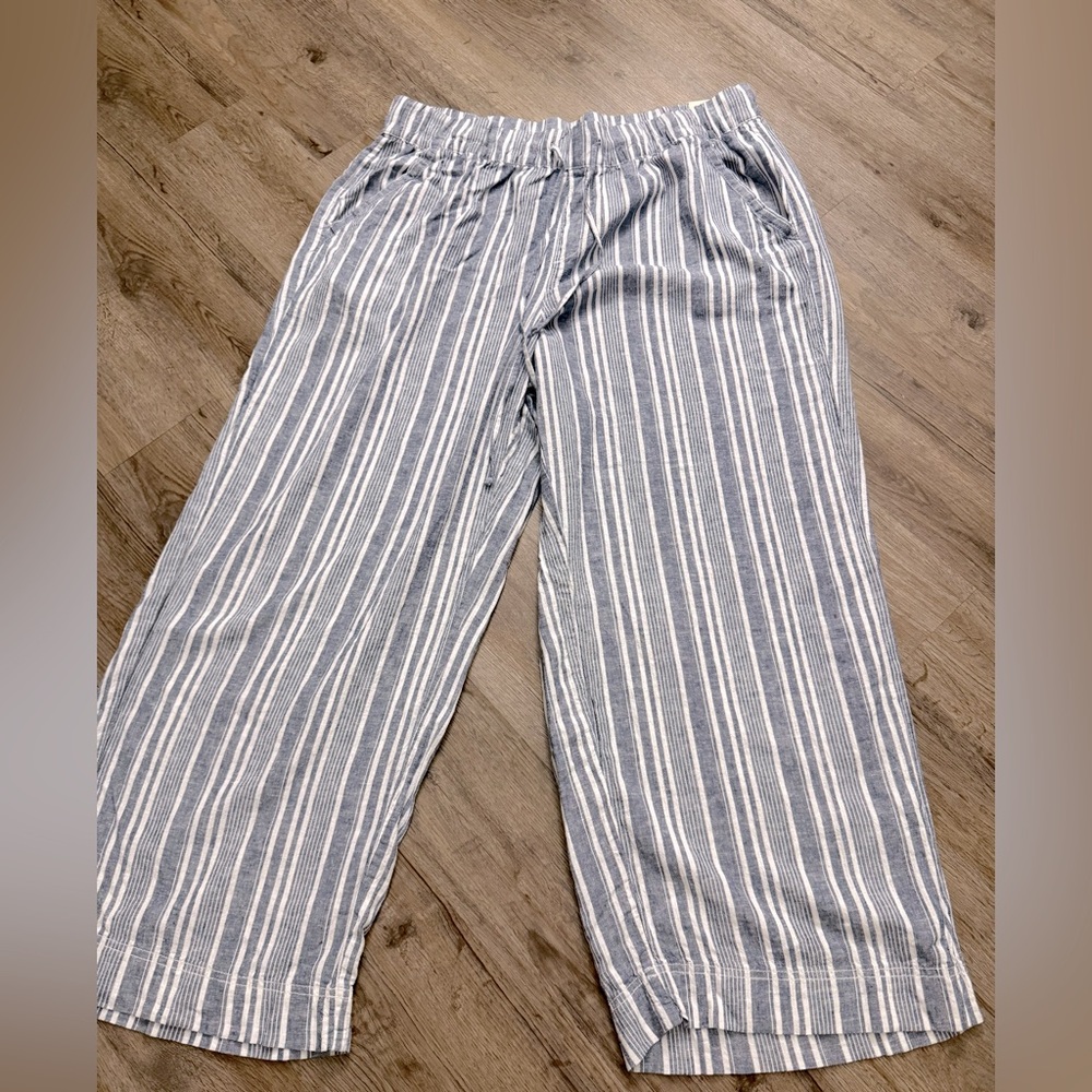 Lane Bryant • Soft Linen Wide Leg Pants - Picture 5 of 13